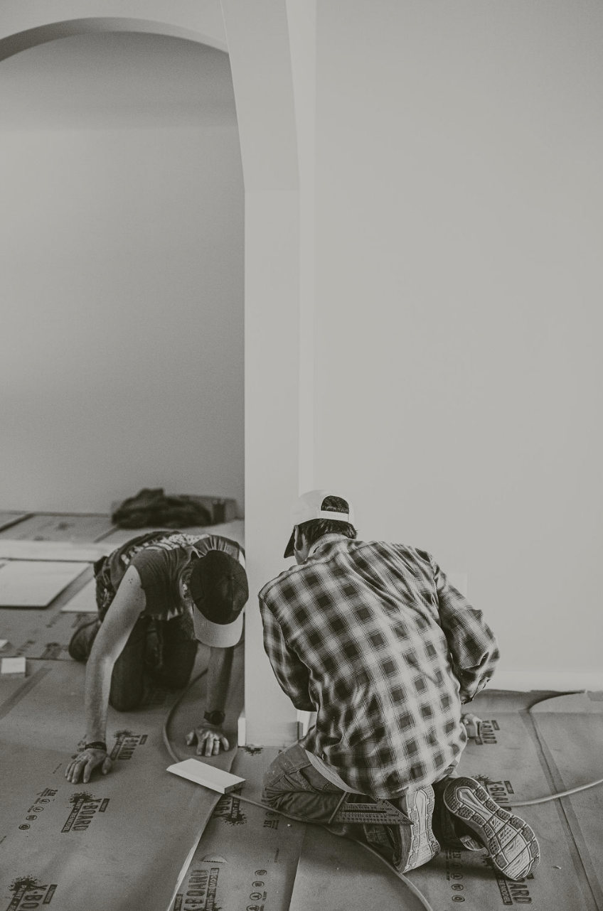 Laying flooring