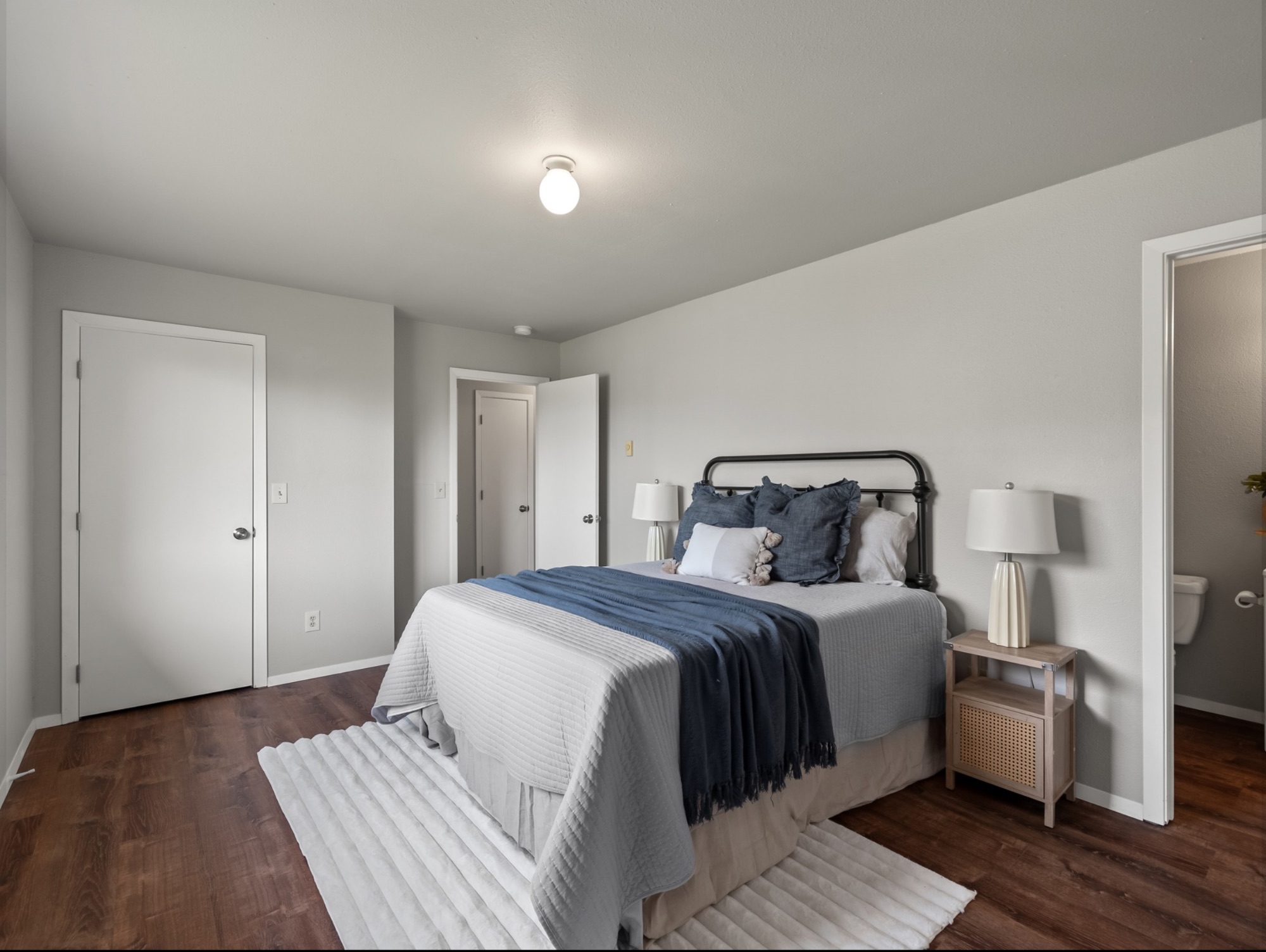 W Marion — primary bedroom